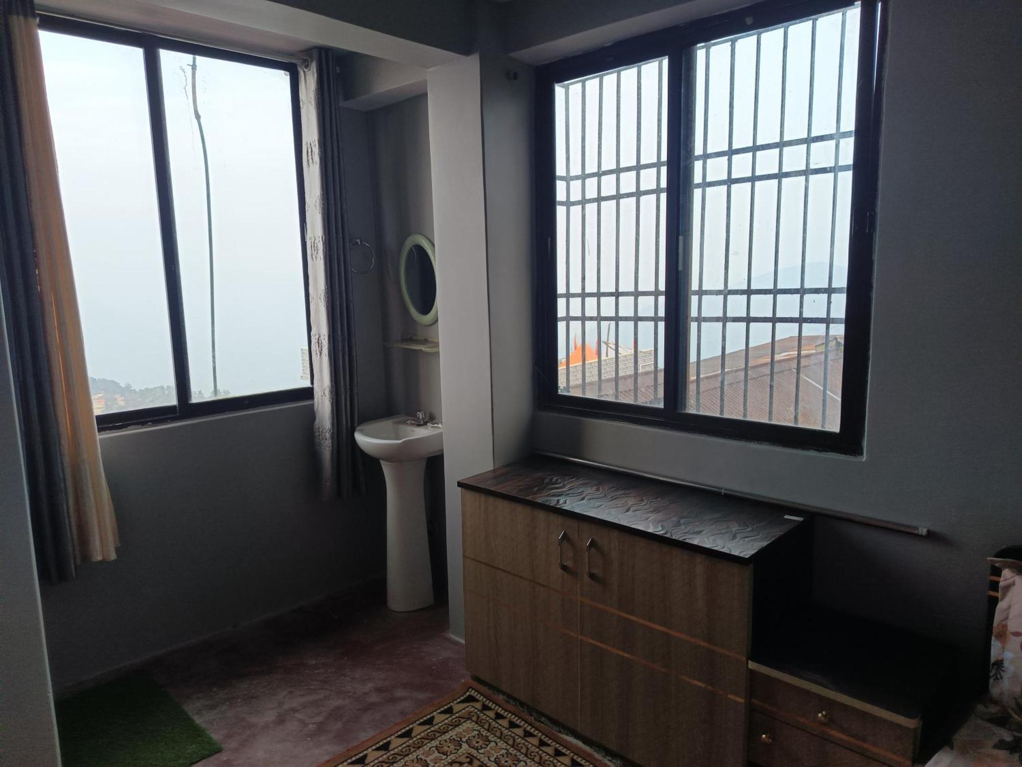 Tashi Delek Home Stay Дарджилинг Экстерьер фото